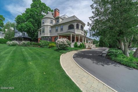 720 N Broadway Saratoga Springs NY 12866