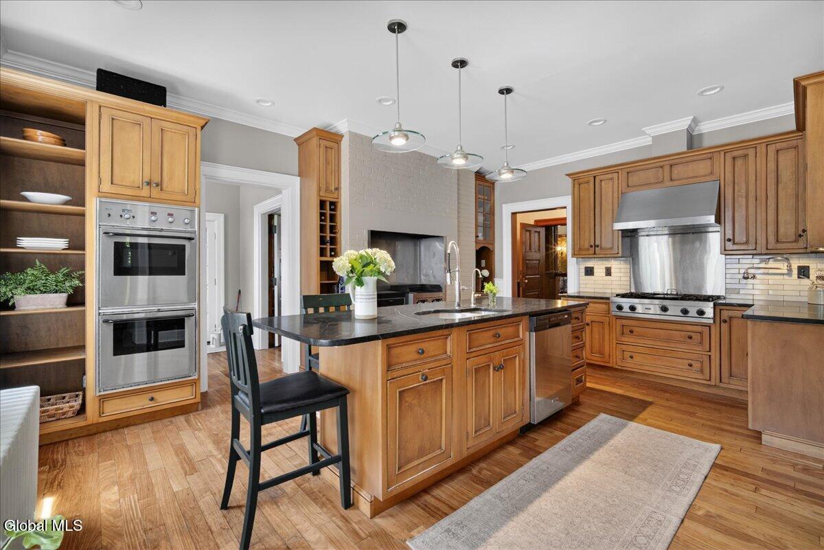 720 N Broadway Saratoga Springs NY 12866