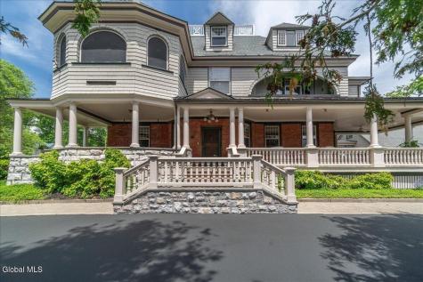 720 N Broadway Saratoga Springs NY 12866