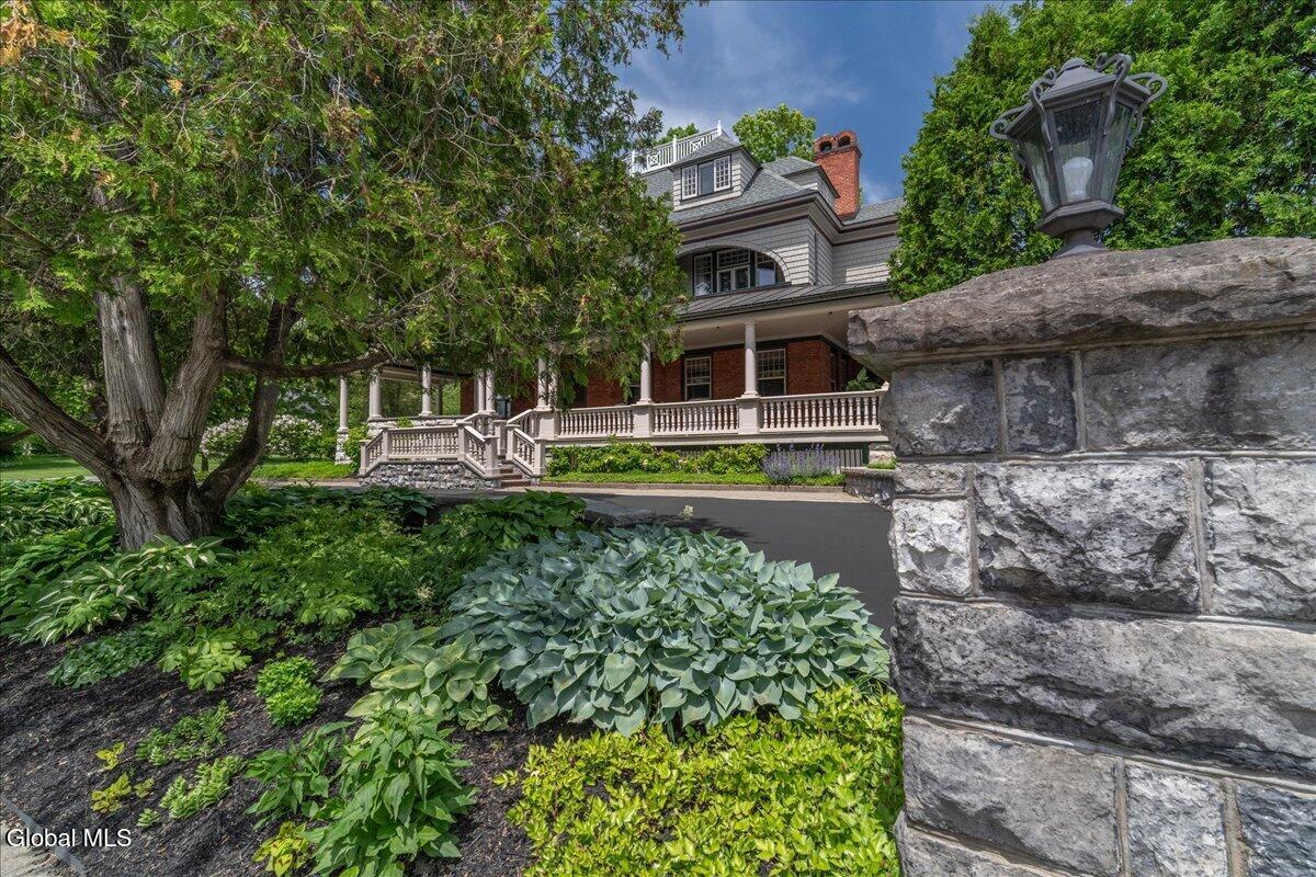 720 N Broadway Saratoga Springs NY 12866