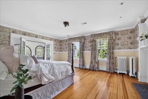 720 N Broadway Saratoga Springs NY 12866
