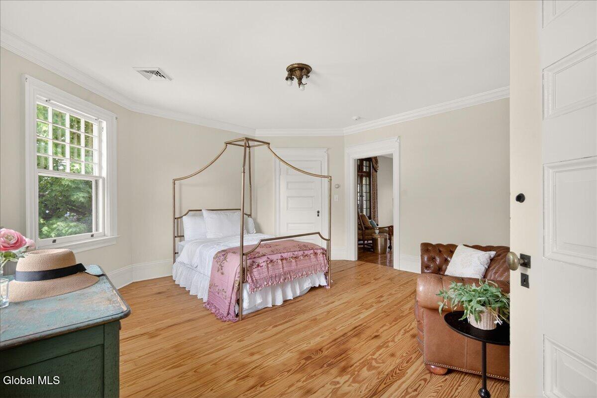 720 N Broadway Saratoga Springs NY 12866