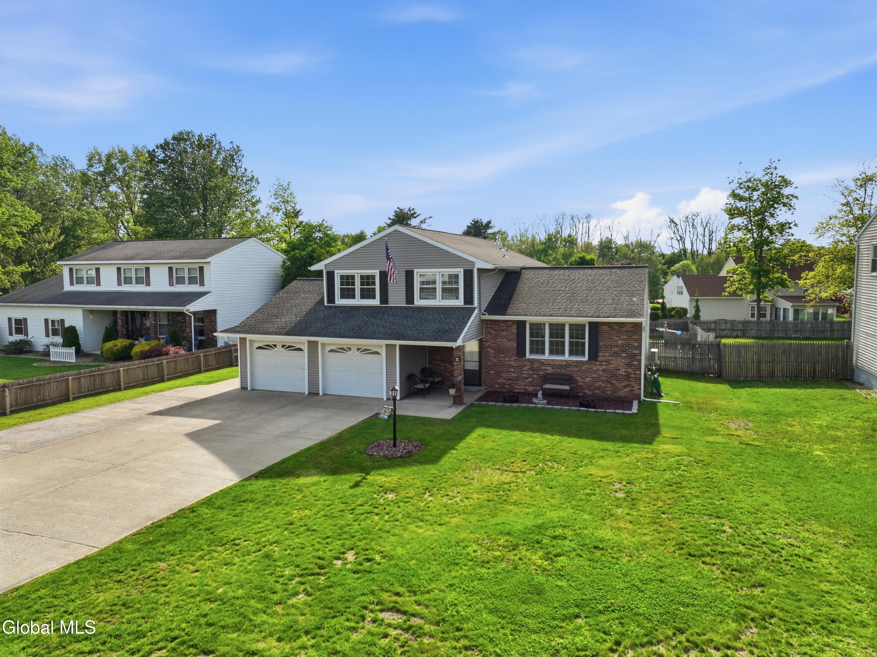 32 Willoughby Drive Albany NY 12205