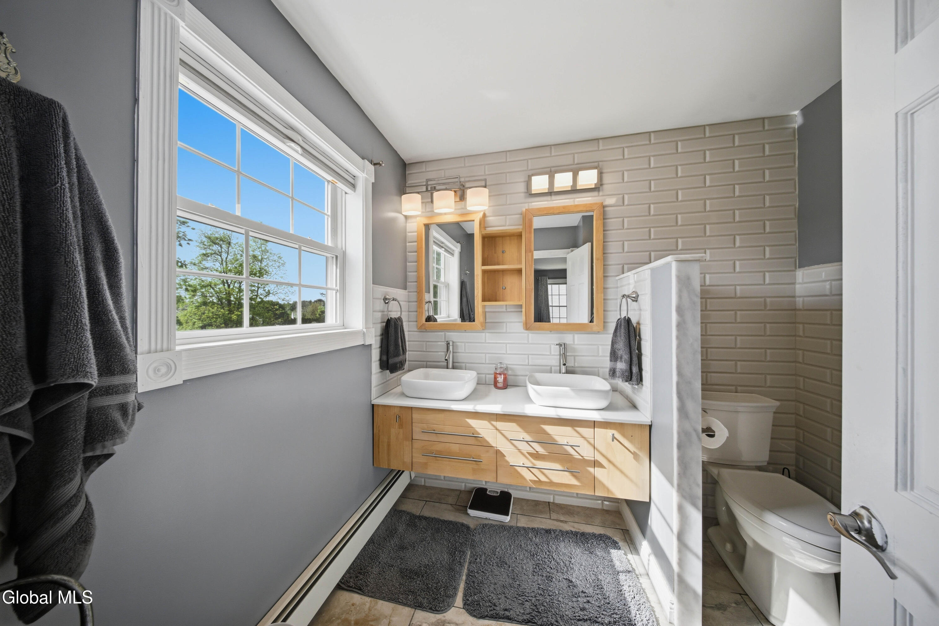 32 Willoughby Drive Albany NY 12205