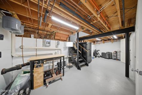 32 Willoughby Drive Albany NY 12205