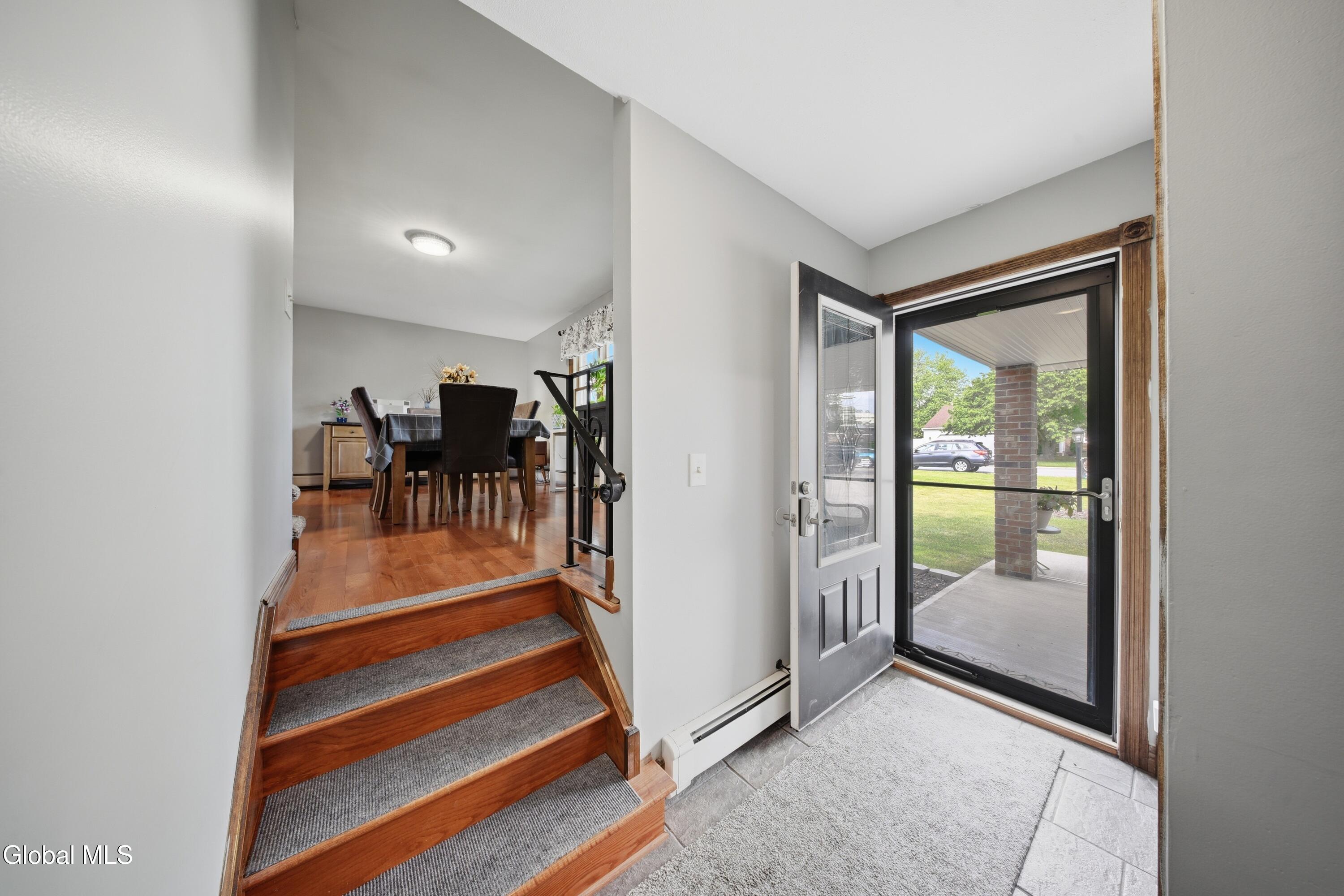 32 Willoughby Drive Albany NY 12205