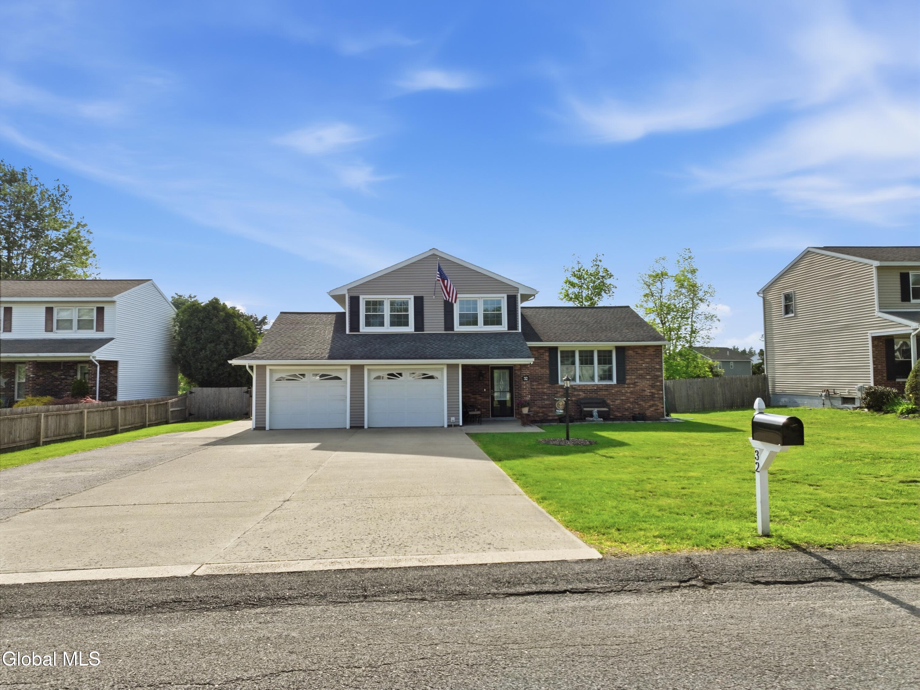 32 Willoughby Drive Albany NY 12205