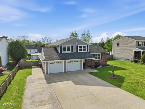32 Willoughby Drive Albany NY 12205