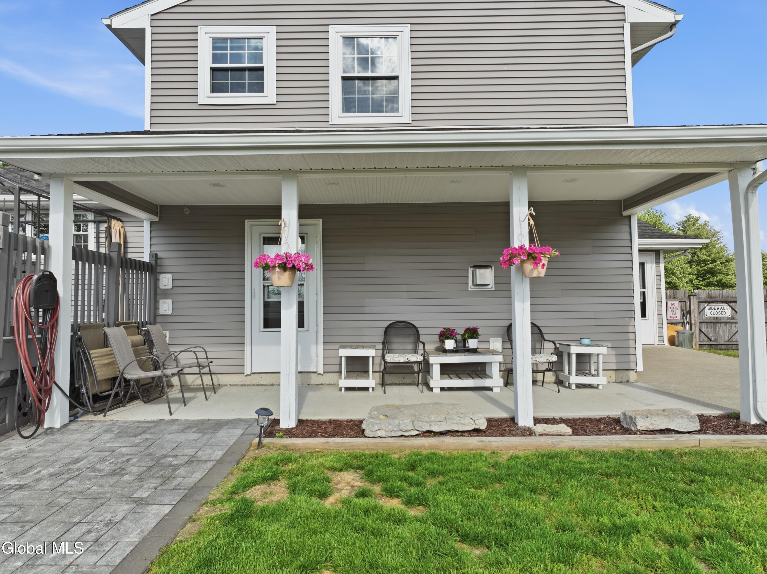 32 Willoughby Drive Albany NY 12205