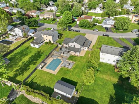 32 Willoughby Drive Albany NY 12205