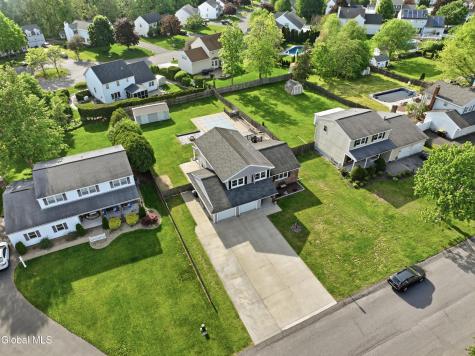 32 Willoughby Drive Albany NY 12205