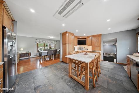 32 Willoughby Drive Albany NY 12205