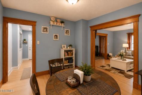 28 W 8th Avenue Gloversville NY 12078