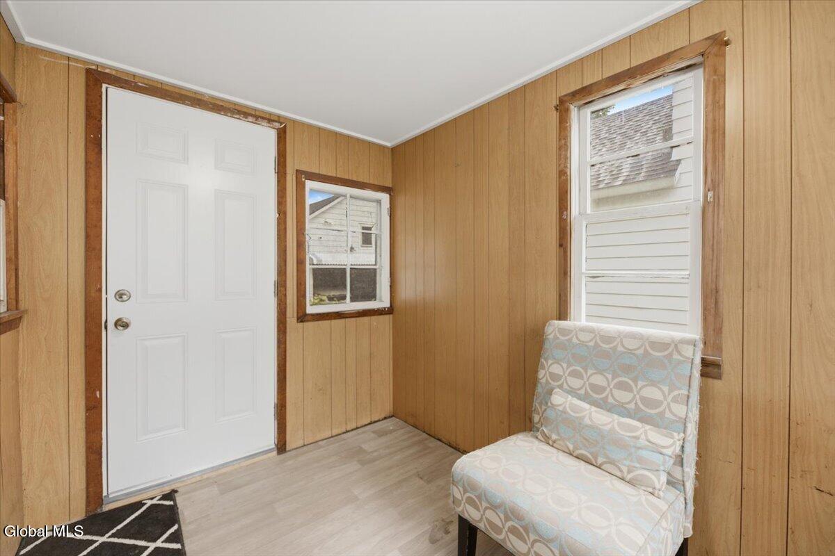 28 W 8th Avenue Gloversville NY 12078
