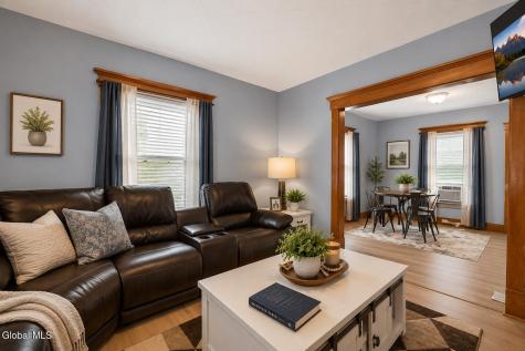 28 W 8th Avenue Gloversville NY 12078