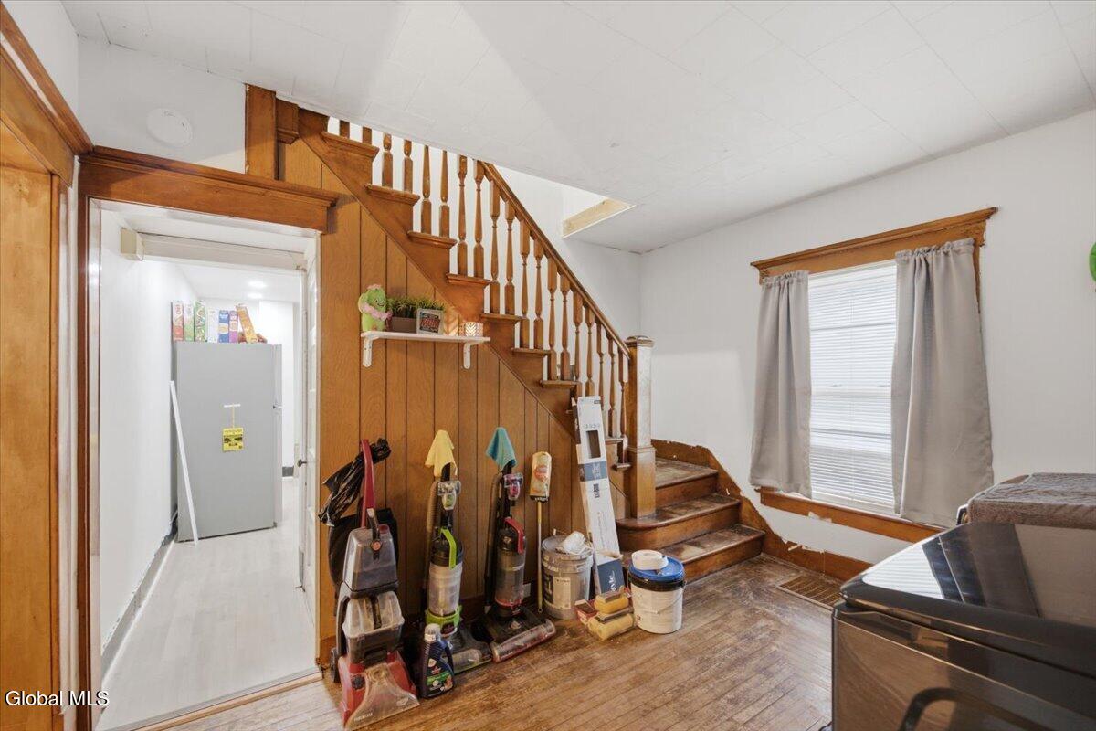 28 W 8th Avenue Gloversville NY 12078