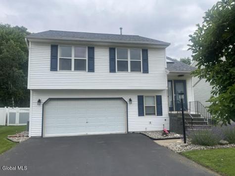 1104 Regal Court Glenville NY 12302