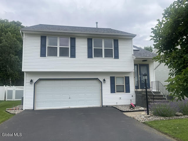 1104 Regal Court Glenville NY 12302