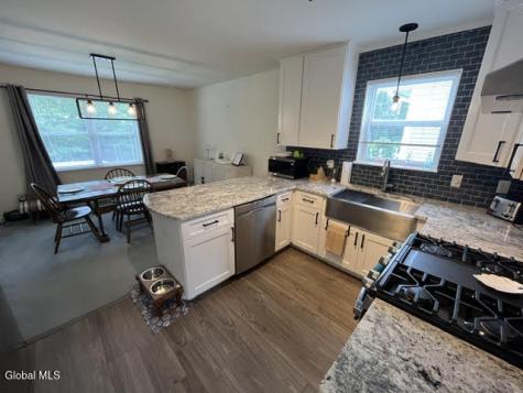 1104 Regal Court Glenville NY 12302