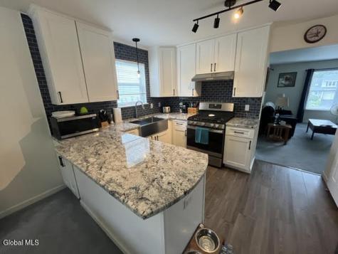 1104 Regal Court Glenville NY 12302