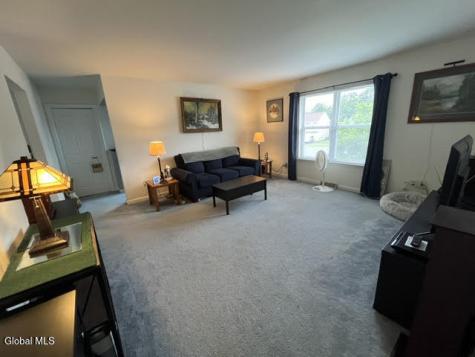 1104 Regal Court Glenville NY 12302