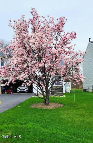 1104 Regal Court Glenville NY 12302