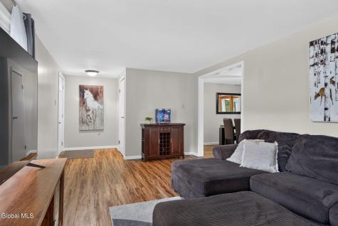 32 Tabor Road Mechanicville NY 12118