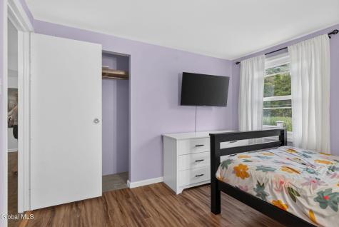 32 Tabor Road Mechanicville NY 12118