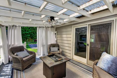 32 Tabor Road Mechanicville NY 12118