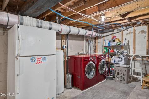 32 Tabor Road Mechanicville NY 12118