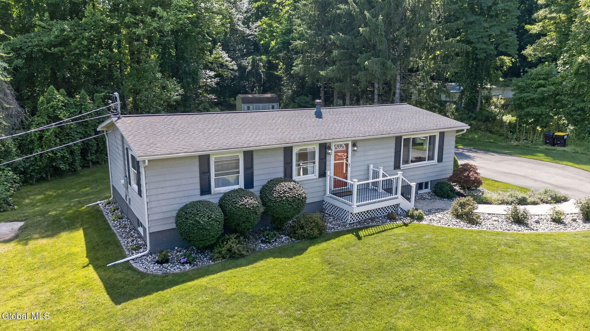 32 Tabor Road Mechanicville NY 12118