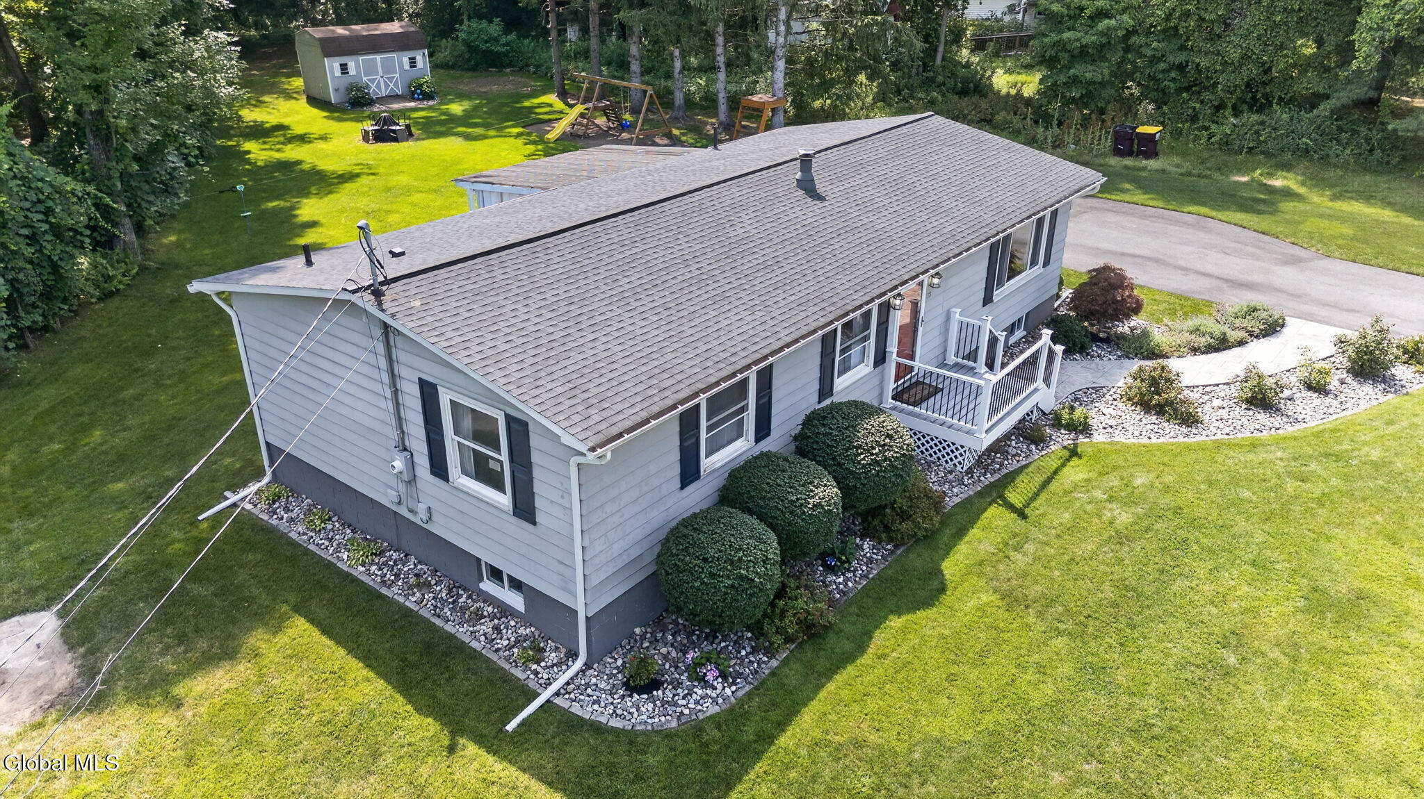 32 Tabor Road Mechanicville NY 12118