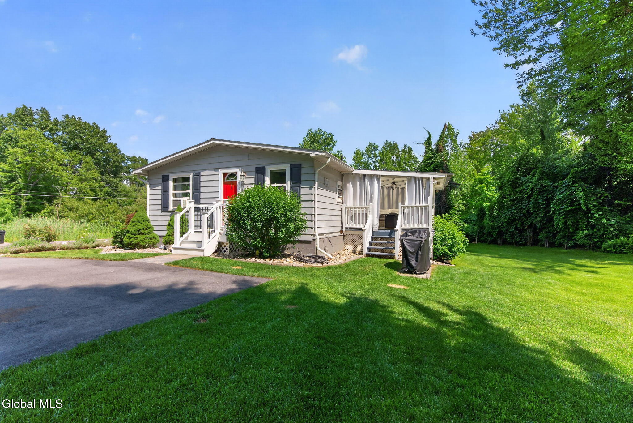 32 Tabor Road Mechanicville NY 12118