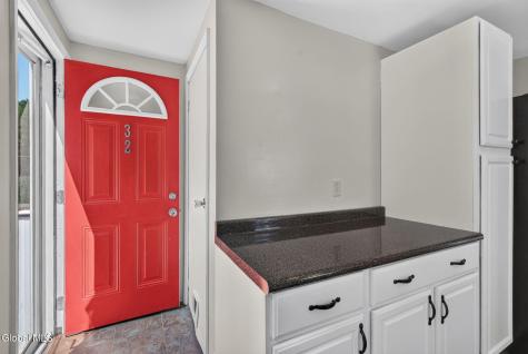 32 Tabor Road Mechanicville NY 12118