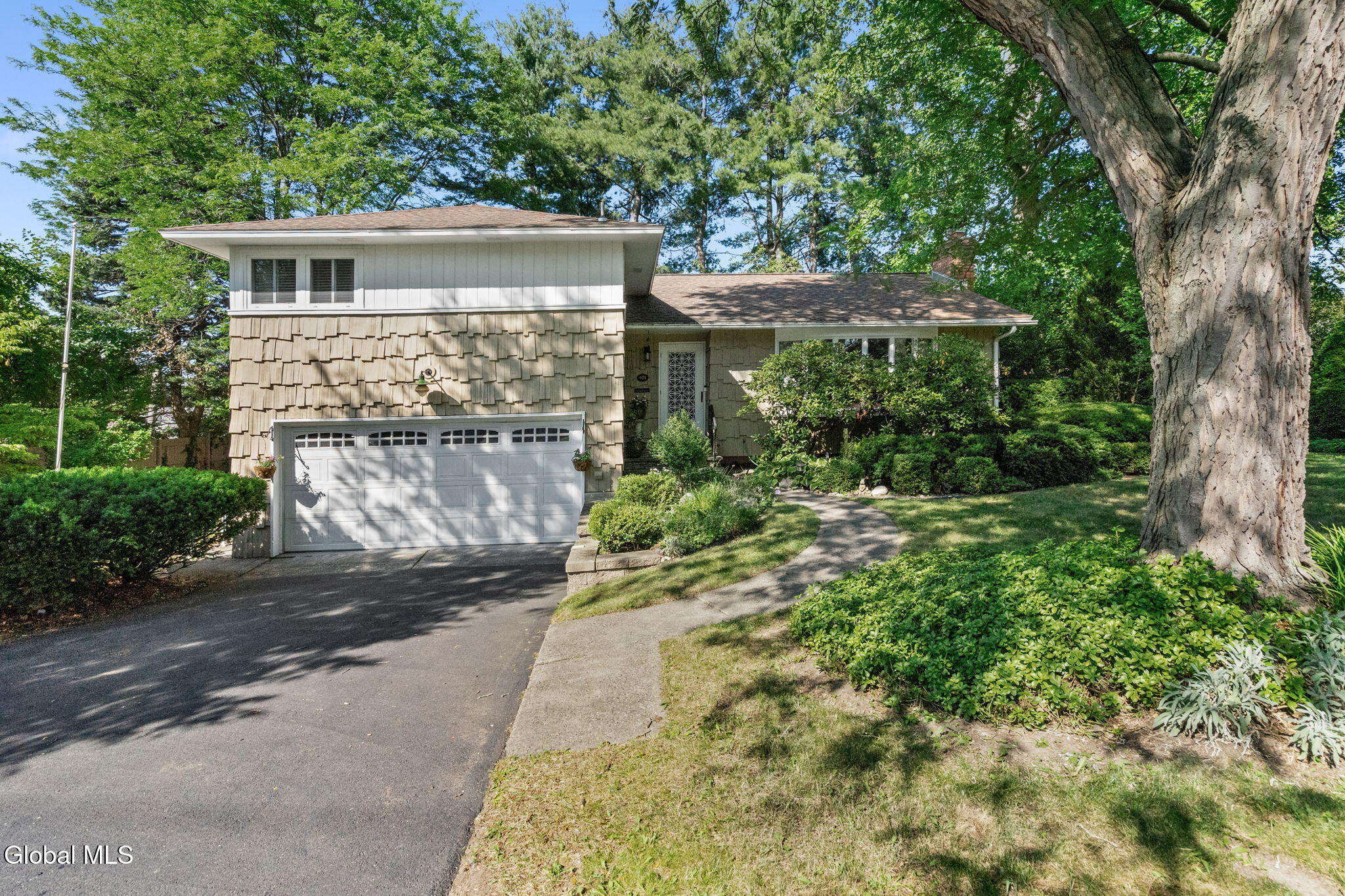 401 Greenway Albany NY 12208