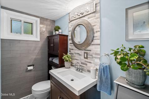 401 Greenway Albany NY 12208