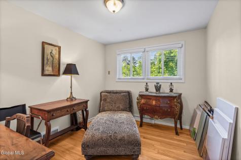401 Greenway Albany NY 12208
