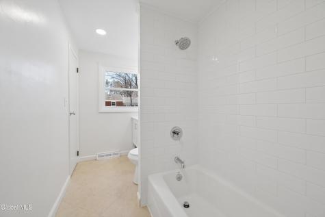 21 Foxhall Drive Saratoga Springs NY 12866