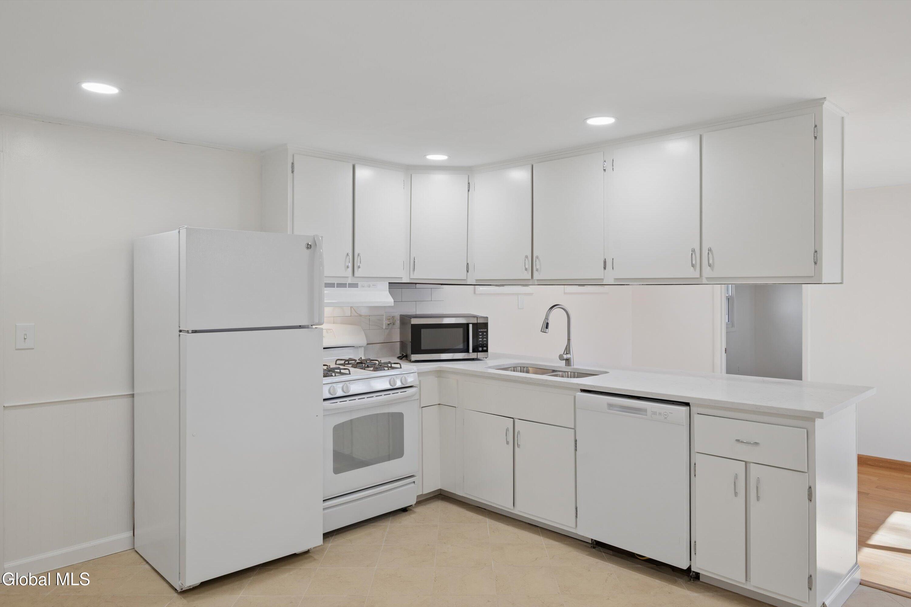 21 Foxhall Drive Saratoga Springs NY 12866
