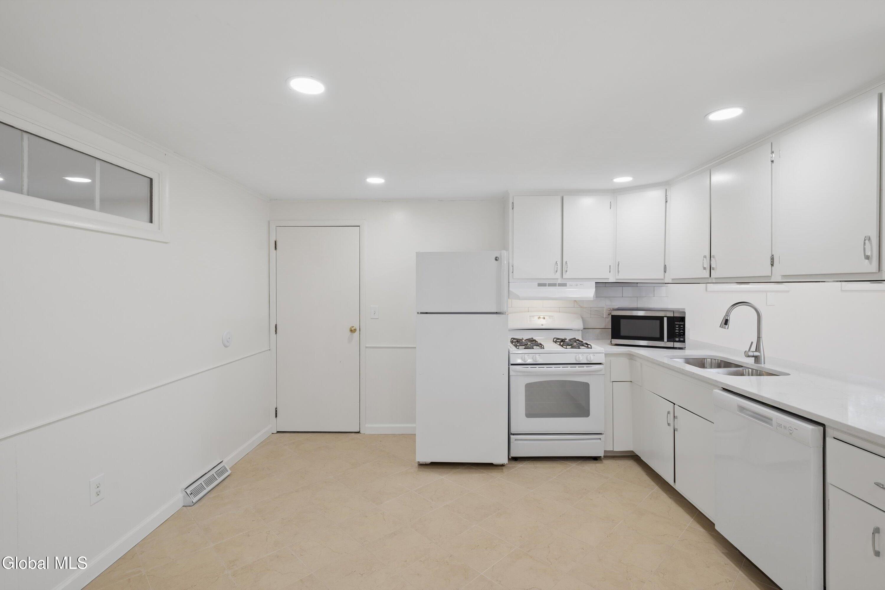 21 Foxhall Drive Saratoga Springs NY 12866