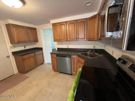 134 Osborne Road Colonie NY 12205