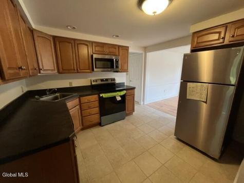 134 Osborne Road Colonie NY 12205