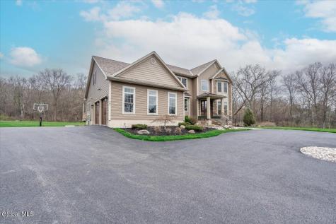 30 Eastpointe Drive Saratoga Springs NY 12866