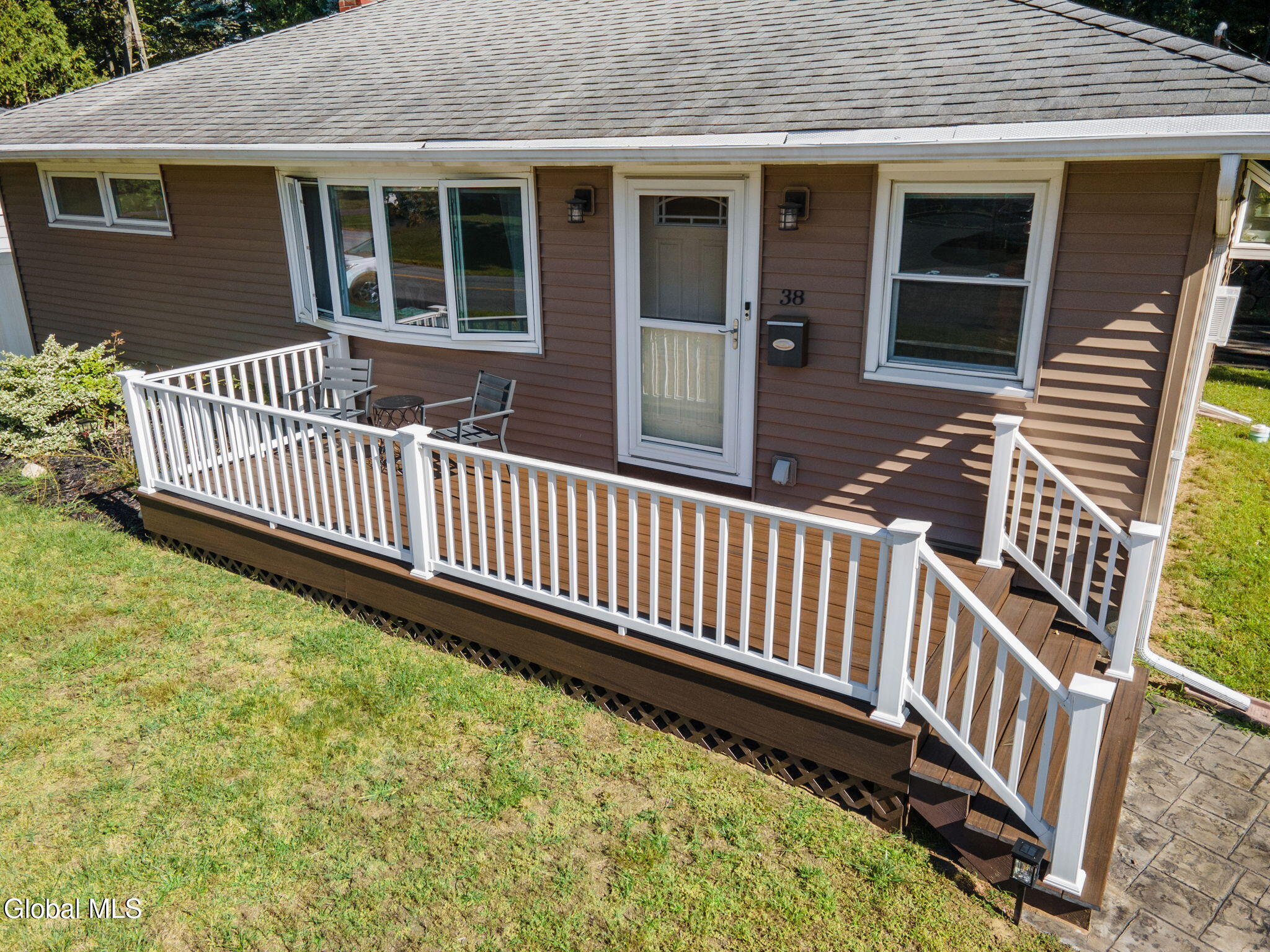 38 Loralee Drive Colonie NY 12205