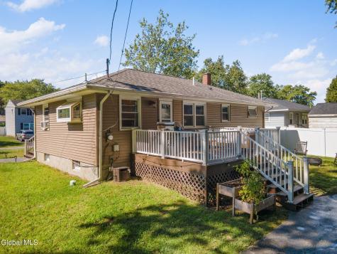 38 Loralee Drive Colonie NY 12205