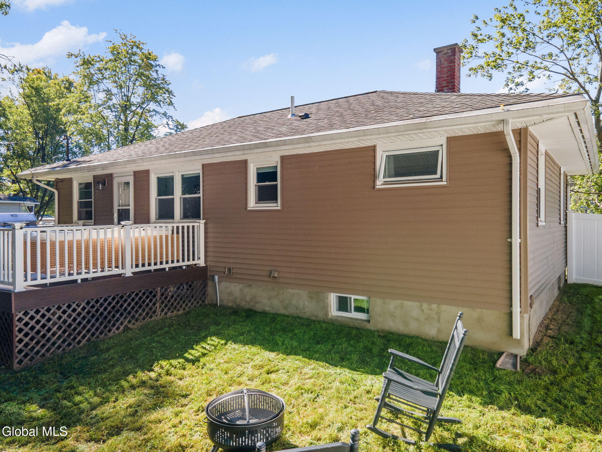 38 Loralee Drive Colonie NY 12205