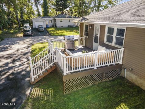 38 Loralee Drive Colonie NY 12205