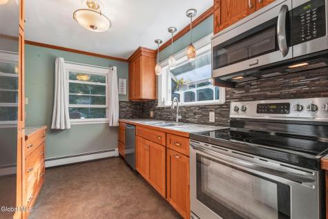 38 Loralee Drive Colonie NY 12205