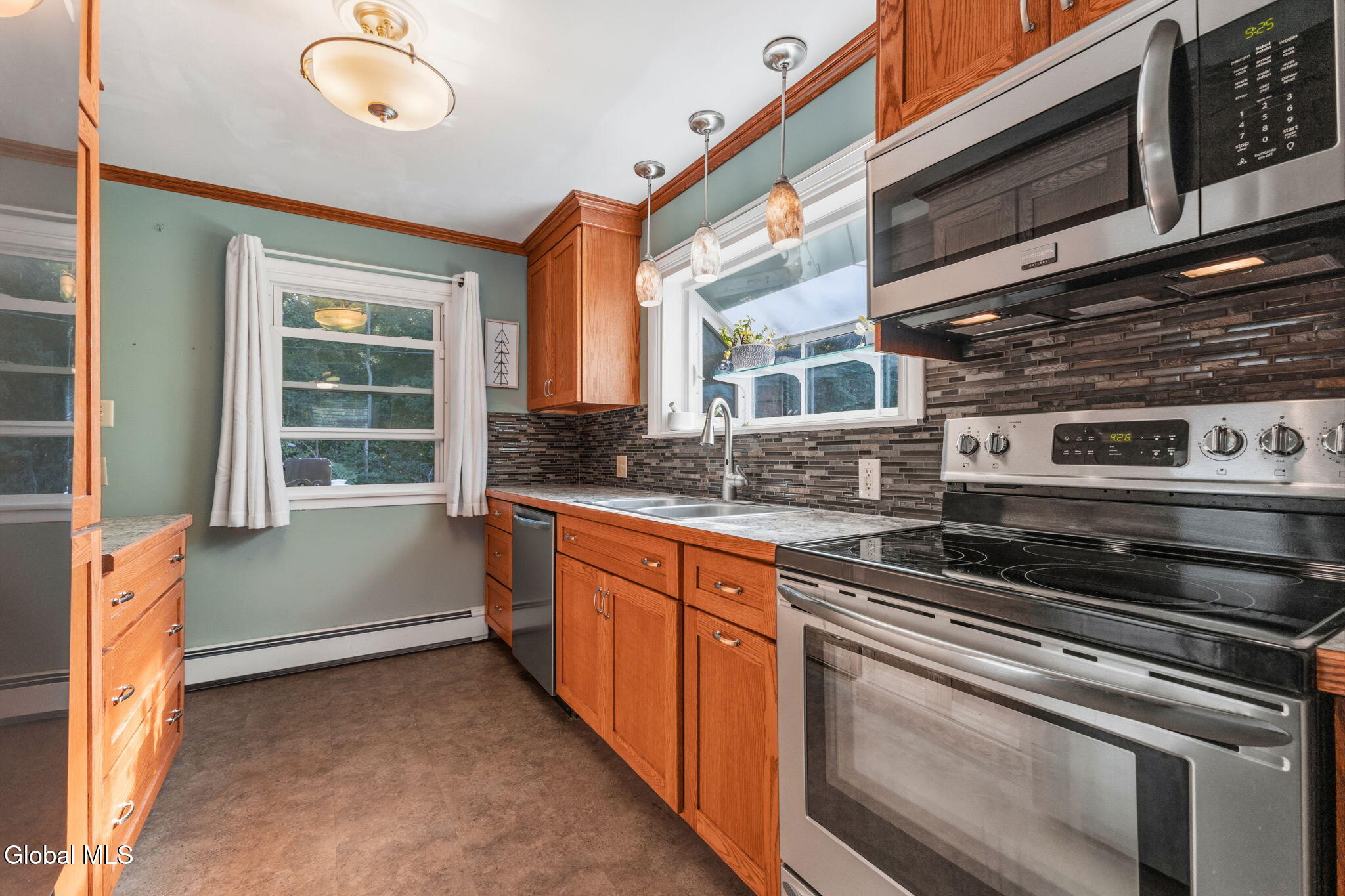 38 Loralee Drive Colonie NY 12205