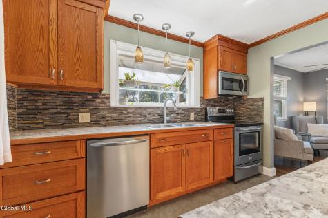 38 Loralee Drive Colonie NY 12205